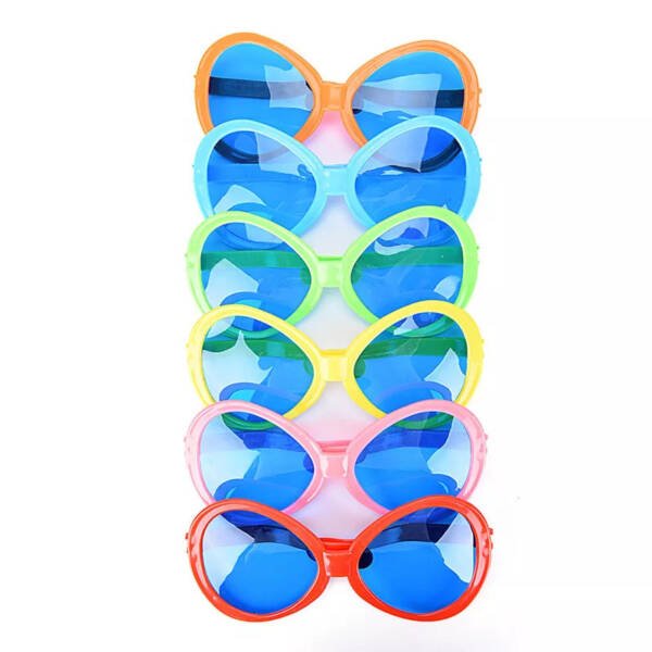 Giant Sunglasses - Image 3